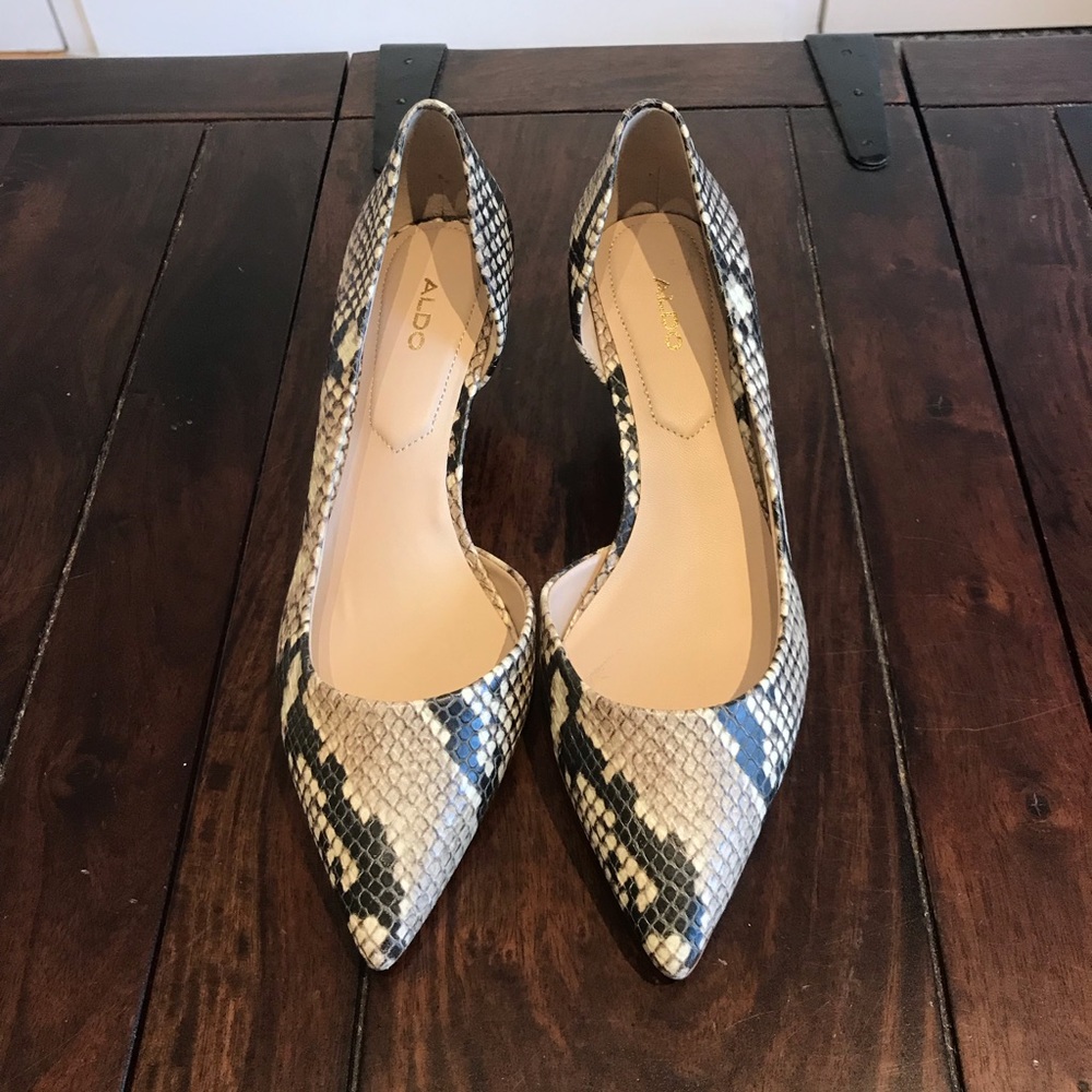 NWOB Aldo nude animal print 2’ heels